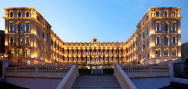 intercontinental taxi marseille